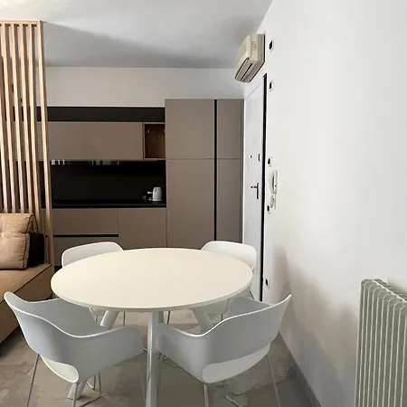 Appartamento Con Terrazza Piazza Aurora *
